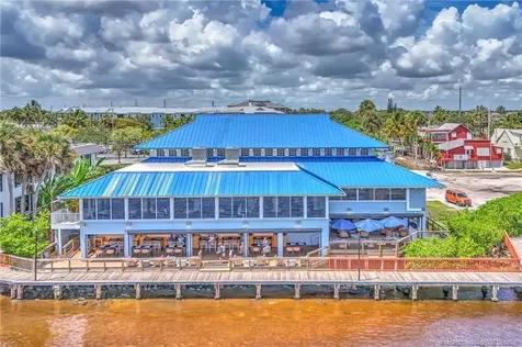 412 SW Akron Avenue Stuart FL 34994