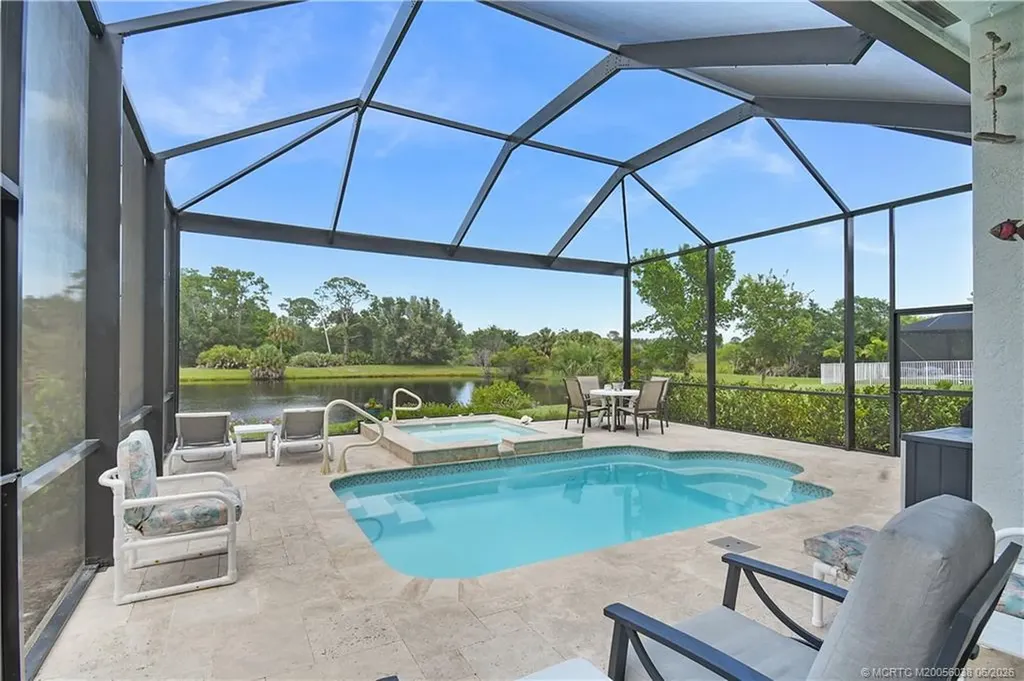 208 SE Via Tirso Port St Lucie FL 34952