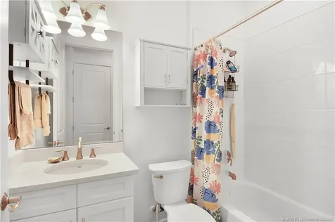 208 SE Via Tirso Port St Lucie FL 34952