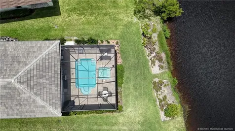 208 SE Via Tirso Port St Lucie FL 34952