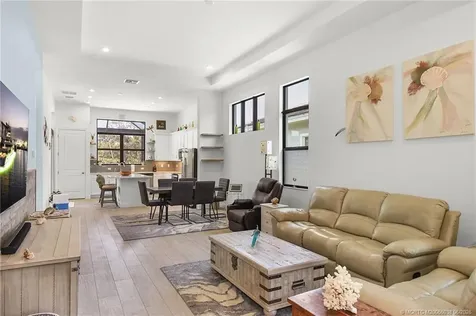 208 SE Via Tirso Port St Lucie FL 34952