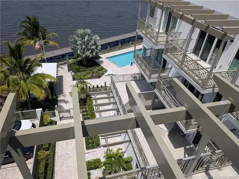 41 SW Seminole Street Stuart FL 34994