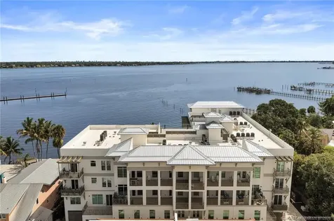 41 SW Seminole Street Stuart FL 34994