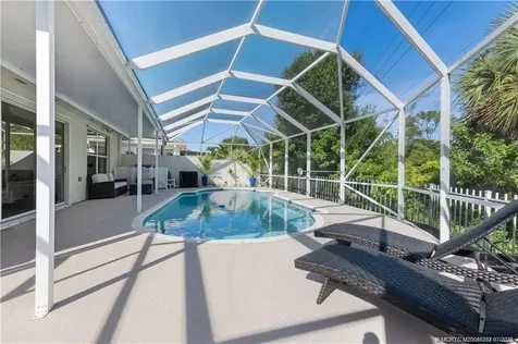 4969 SE Heartleaf Terrace Hobe Sound FL 33455