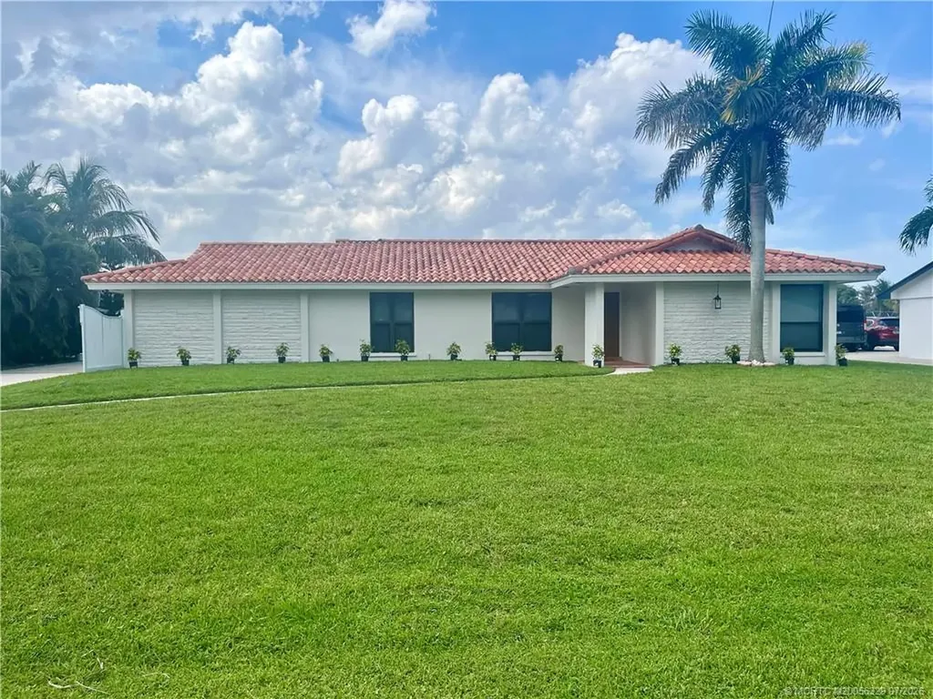 4741 Holly Drive Palm Beach Gardens FL 33418