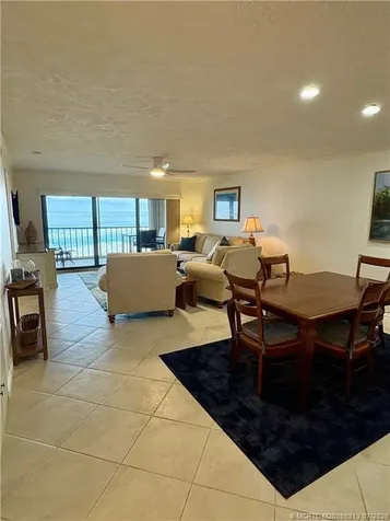 2571 Ocean Boulevard NE Stuart FL 34996