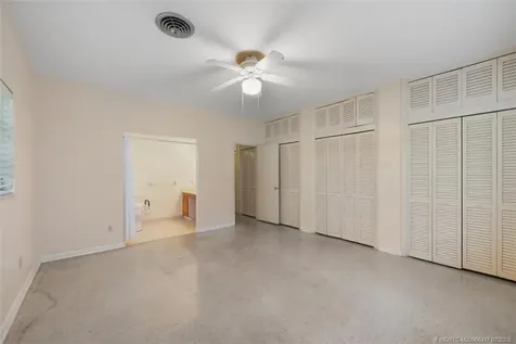 24 N Via Lucindia Sewalls Point FL 34996
