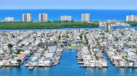 867 Nettles Boulevard Jensen Beach FL 34957