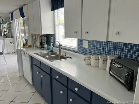 6387 Elm Lane Lantana FL 33462