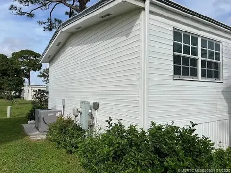 6387 Elm Lane Lantana FL 33462