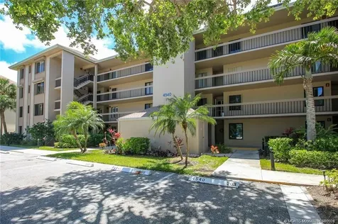 4540 NE Sandpebble Trace Stuart FL 34996