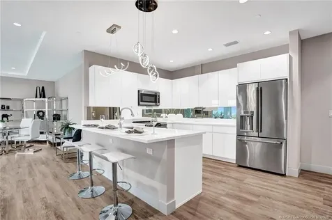 41 SW Seminole Street Stuart FL 34994