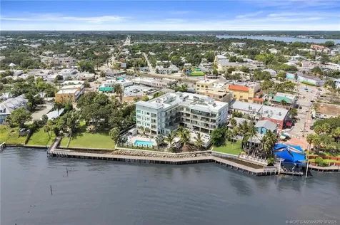 41 SW Seminole Street Stuart FL 34994
