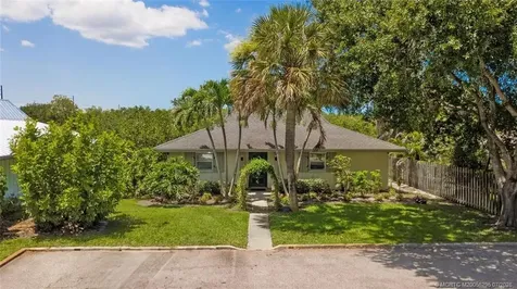 322 SW Indian Groves Drive Stuart FL 34994