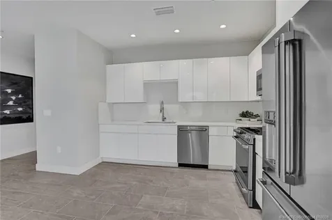 41 SW Seminole Street Stuart FL 34994