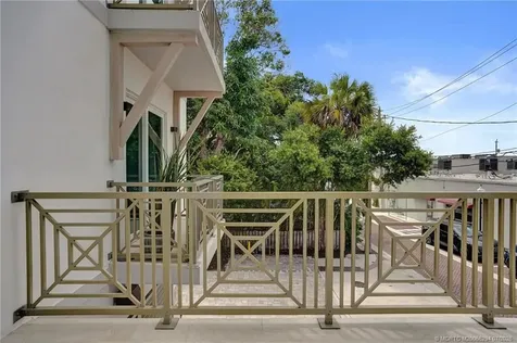 41 SW Seminole Street Stuart FL 34994