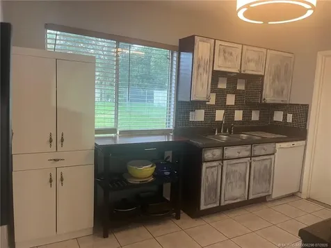 450 SW Belmont Circle Port St Lucie FL 34953