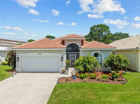 1618 SE Shelburnie Way Port St Lucie FL 34952