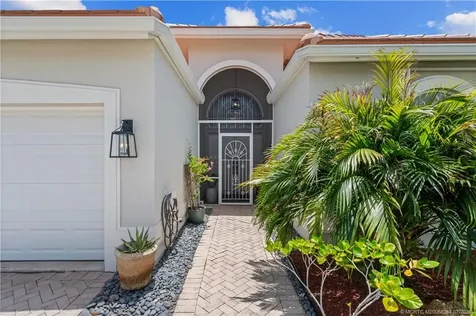 1618 SE Shelburnie Way Port St Lucie FL 34952