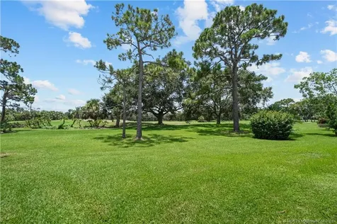 1618 SE Shelburnie Way Port St Lucie FL 34952