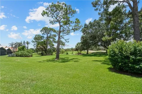 1618 SE Shelburnie Way Port St Lucie FL 34952