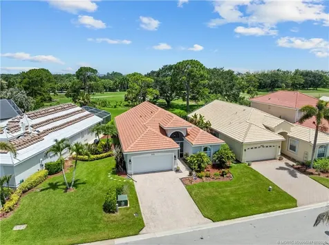 1618 SE Shelburnie Way Port St Lucie FL 34952
