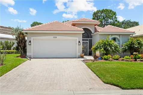 1618 SE Shelburnie Way Port St Lucie FL 34952