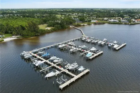 1618 SE Shelburnie Way Port St Lucie FL 34952