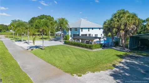 2083 NW 42nd Avenue Okeechobee FL 34972