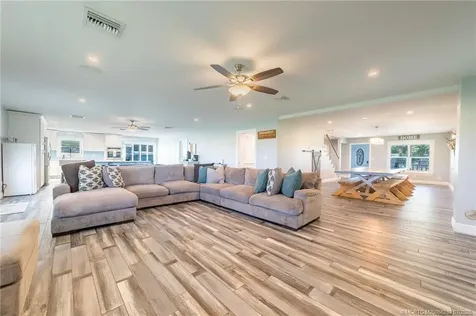2083 NW 42nd Avenue Okeechobee FL 34972