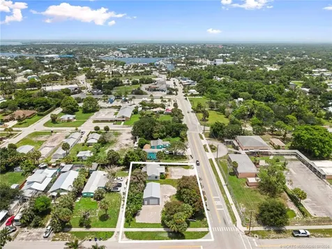 3915 SE Salerno Road Stuart FL 34997