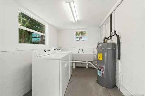 3915 SE Salerno Road Stuart FL 34997