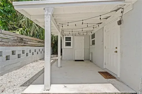 3915 SE Salerno Road Stuart FL 34997