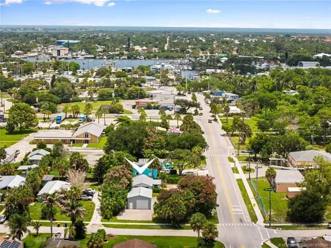3915 SE Salerno Road Stuart FL 34997