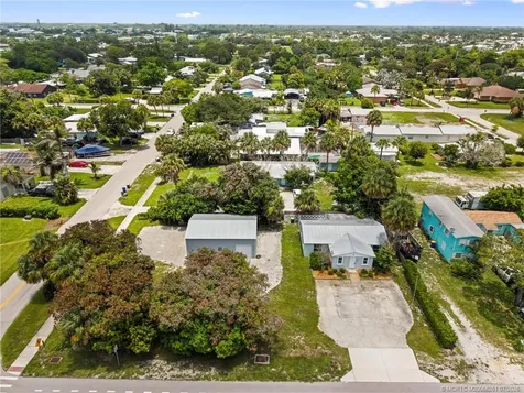 3915 SE Salerno Road Stuart FL 34997