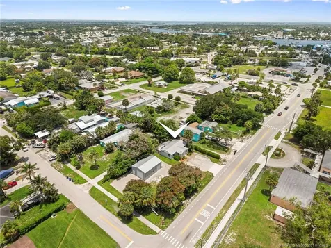 3915 SE Salerno Road Stuart FL 34997