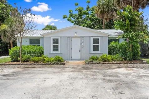 3915 SE Salerno Road Stuart FL 34997