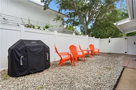 657 SW Cleveland Avenue Stuart FL 34994