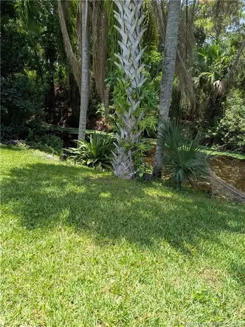 7874 SE Lexington Avenue Hobe Sound FL 33455