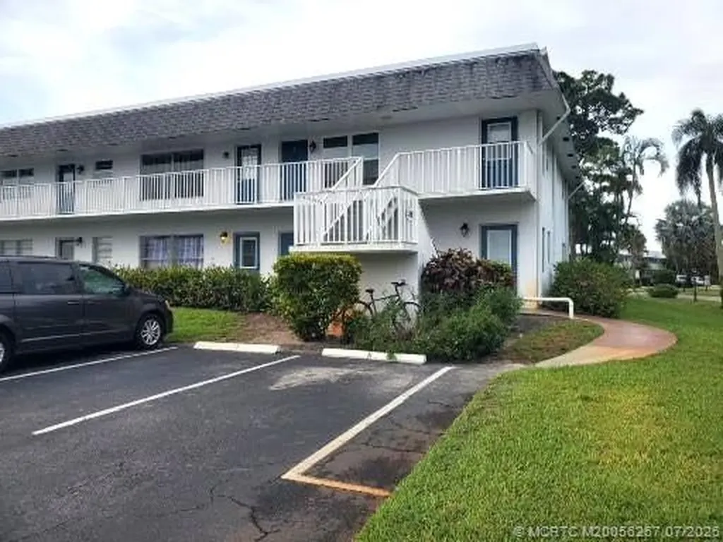 2929 SE Ocean Boulevard Stuart FL 34996