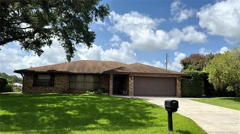 160 SE Todd Avenue Port St Lucie FL 34983