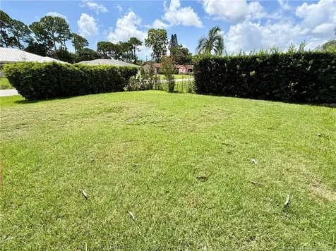 160 SE Todd Avenue Port St Lucie FL 34983
