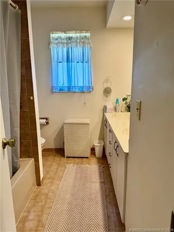160 SE Todd Avenue Port St Lucie FL 34983