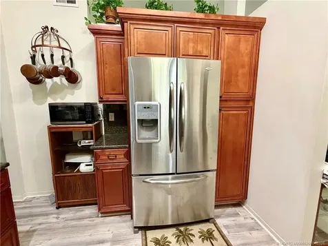 160 SE Todd Avenue Port St Lucie FL 34983