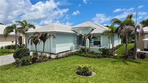1330 Saint Catherines Circle Vero Beach FL 32967