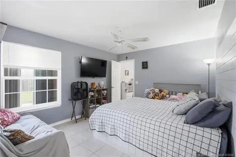 2326 SE Luau Avenue Port St Lucie FL 34952