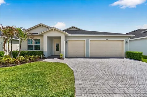 1337 SE Crosswood Way Port St Lucie FL 34984
