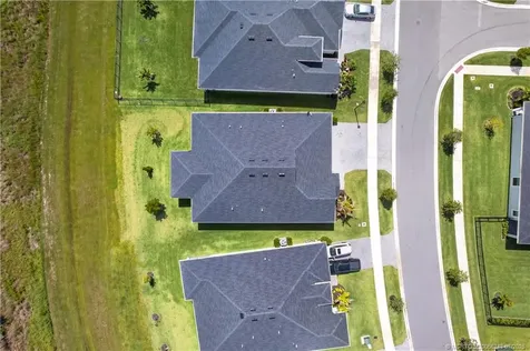 1337 SE Crosswood Way Port St Lucie FL 34984