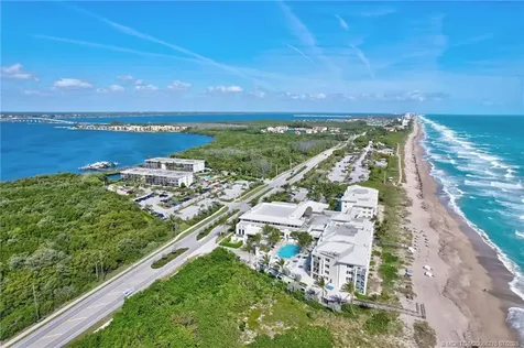 3792 NE Ocean Boulevard Jensen Beach FL 34957