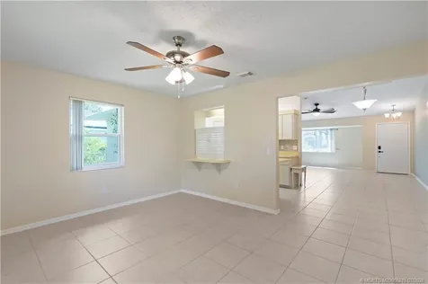 537 NW Sagamore Terrace Port St Lucie FL 34983